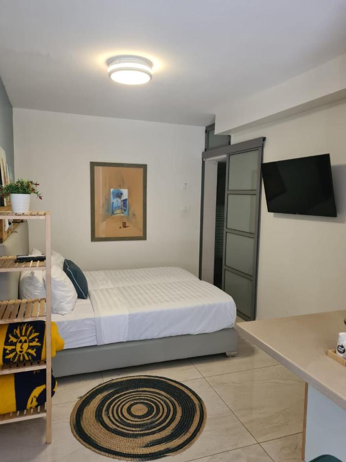 Garden Studio Apartment Elad ภายนอก รูปภาพ